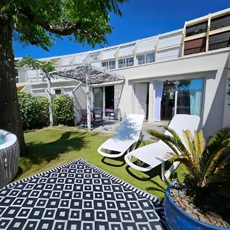 L'hyliadenna Avec Jardin Au Coeur D'heliopolis - Village Naturiste, A Pied 아파트