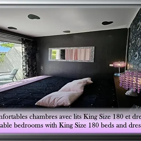 L'hyliadenna Avec Jardin Au Coeur D'heliopolis - Village Naturiste, A Pied *